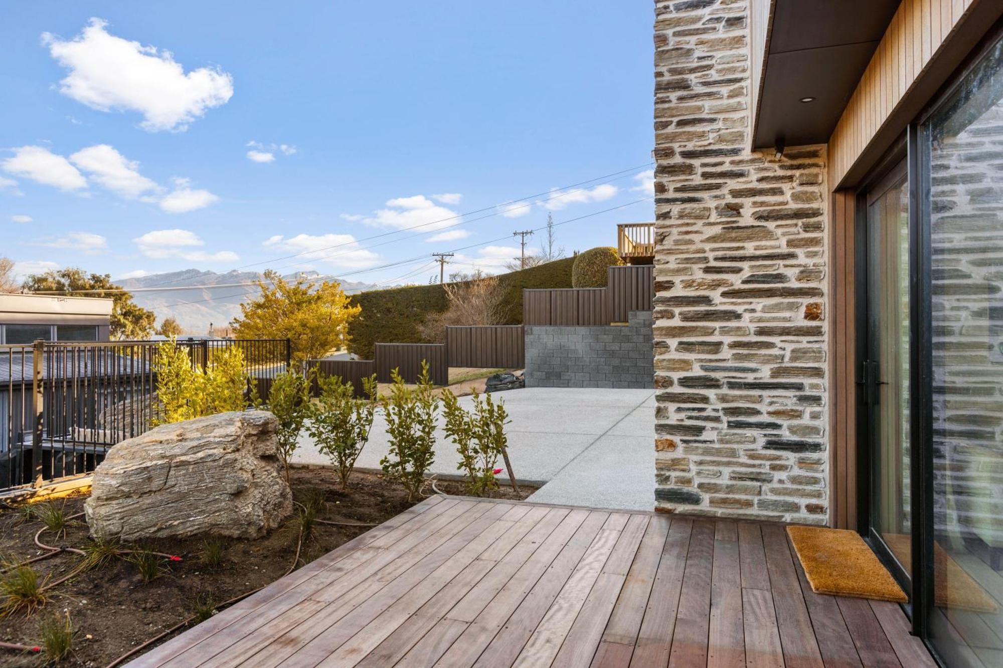 Guest House With Mountain Views Wanaka Dış mekan fotoğraf